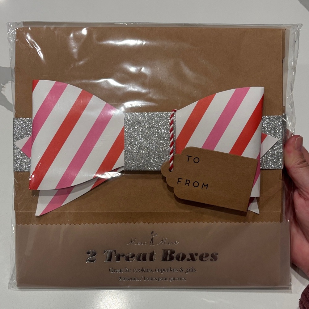 Meri Meri..Pink & Red Bow/Green Striped Bow Treat Boxes 2 Pack.. 6.5x9.5… NWT
